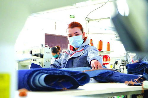 連木沁鎮汗都夏村 小小服裝廠 產品出國門